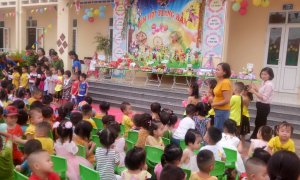 Trường MN Quảng Châu Tổ chức Trung thu cho trẻ