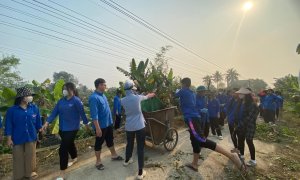 ĐTN Trường MN Quảng Châu tham gia hoạt động "Ngày chủ nhật xanh" trên địa bàn Phường Quảng Châu