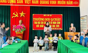 Trường MN Quảng Châu tổ chức chương trình trao quà cho học sinh có hoàn cảnh khó khăn trong dịp Tết Bính Ngọ 2026